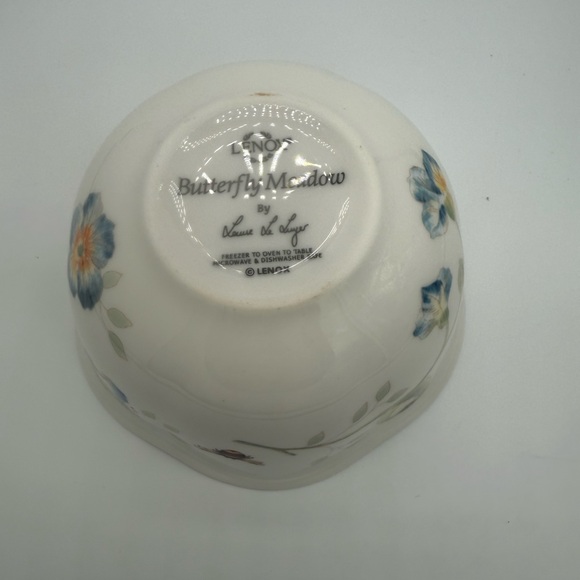 Butterfly Meadow Lenox Small Serving Fruit Bowl Bee Le Luyer All Purpose Scallop - Picture 2 of 11